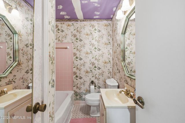 3021 ALONSO Road, Jacksonville, FL 32216