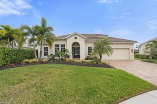 2648 Fairmont Isle CIR, Cape Coral, FL 33991