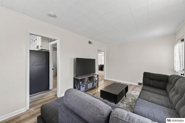 2809 Clay Street, Bellevue, NE 68005