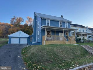 132 E ARCH ST, Elizabethville, PA 17023