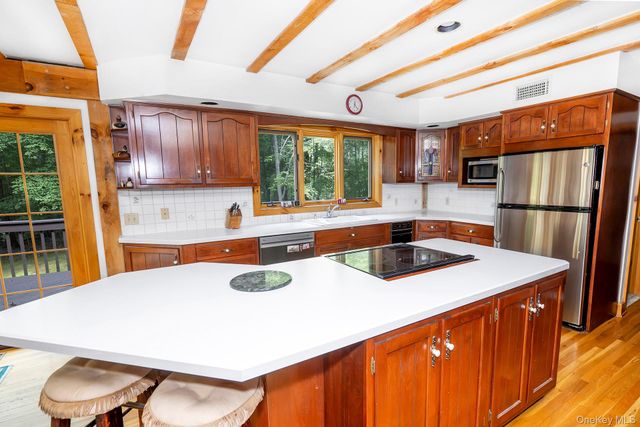 137 Old Camby Road, Verbank, NY 12585