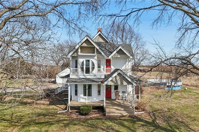 10368 NW O Highway, Blairstown, MO 64726