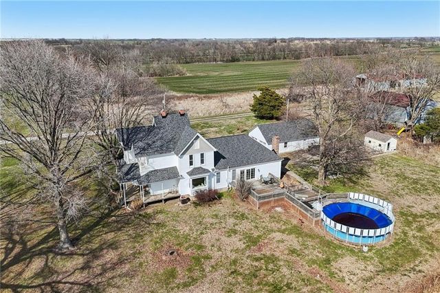 10368 NW O Highway, Blairstown, MO 64726