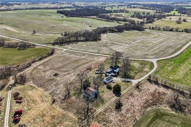 10368 NW O Highway, Blairstown, MO 64726