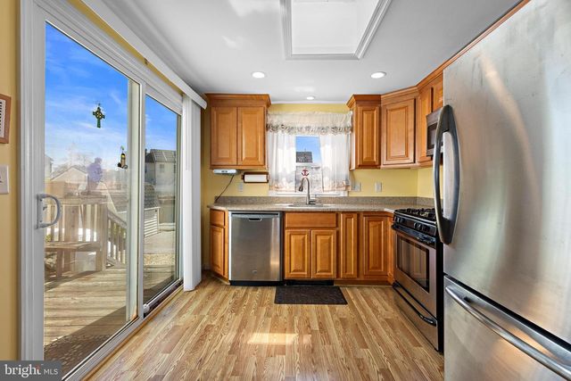 16 JEFFREY DRIVE, Manahawkin, NJ 08050