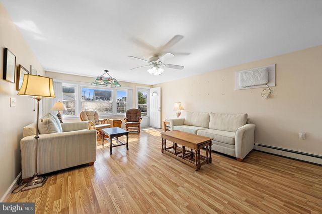 16 JEFFREY DRIVE, Manahawkin, NJ 08050