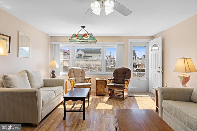 16 JEFFREY DRIVE, Manahawkin, NJ 08050