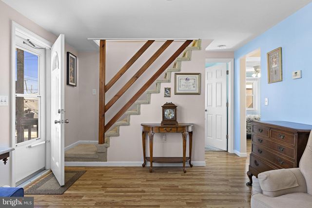 16 JEFFREY DRIVE, Manahawkin, NJ 08050