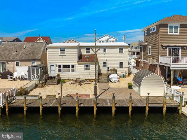 16 JEFFREY DRIVE, Manahawkin, NJ 08050
