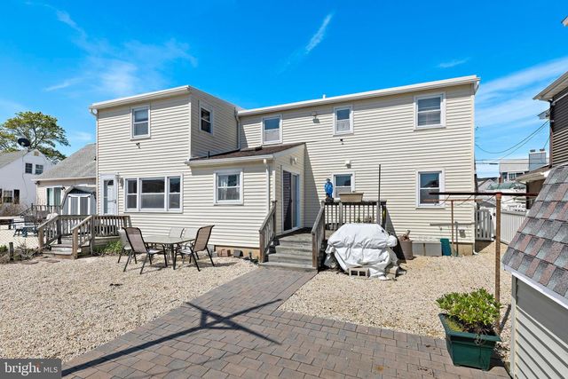 16 JEFFREY DRIVE, Manahawkin, NJ 08050