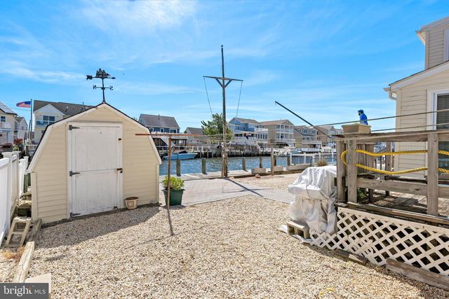 16 JEFFREY DRIVE, Manahawkin, NJ 08050