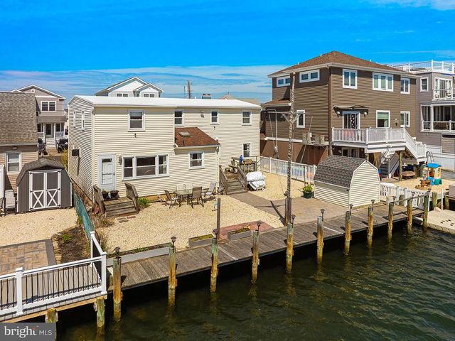 16 JEFFREY DRIVE, Manahawkin, NJ 08050