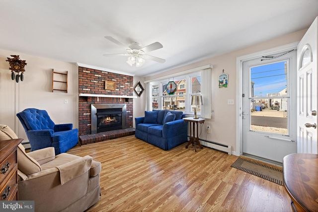 16 JEFFREY DRIVE, Manahawkin, NJ 08050