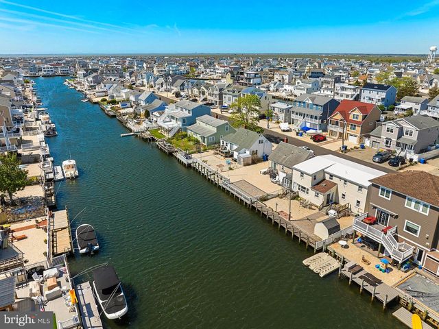 16 JEFFREY DRIVE, Manahawkin, NJ 08050