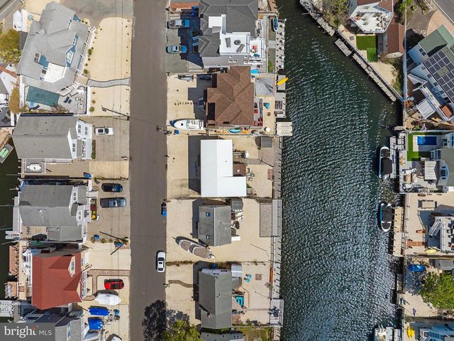 16 JEFFREY DRIVE, Manahawkin, NJ 08050
