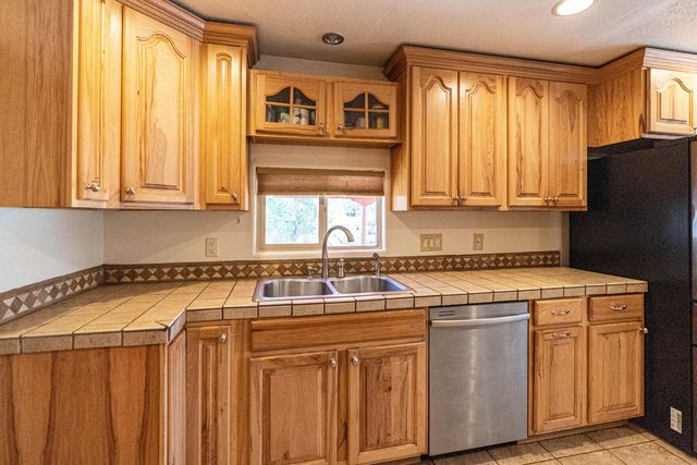 604 Ortega Road NW, Los Ranchos, NM 87114