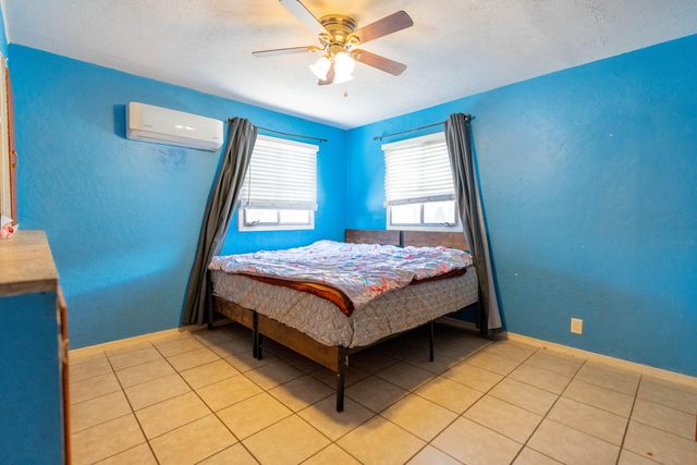 604 Ortega Road NW, Los Ranchos, NM 87114