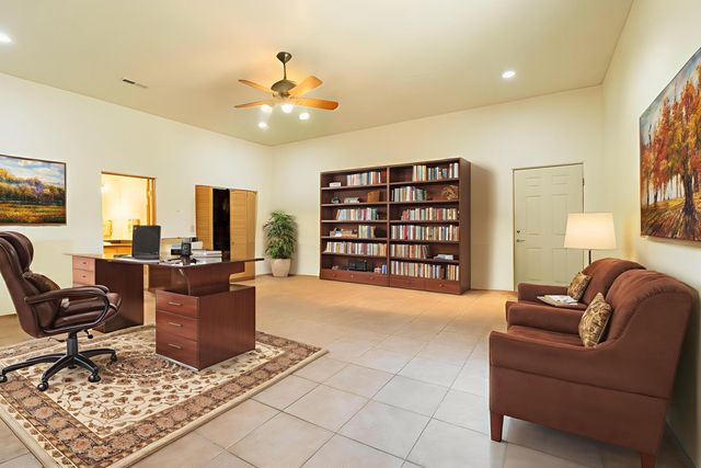 604 Ortega Road NW, Los Ranchos, NM 87114