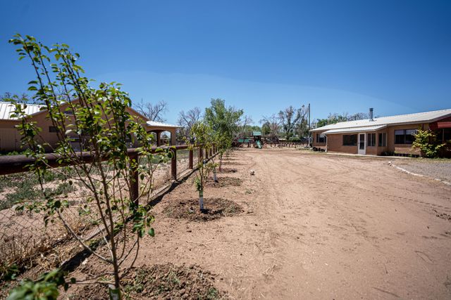 604 Ortega Road NW, Los Ranchos, NM 87114