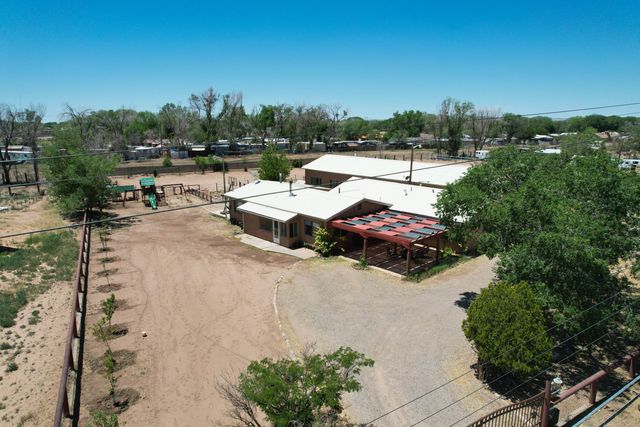 604 Ortega Road NW, Los Ranchos, NM 87114