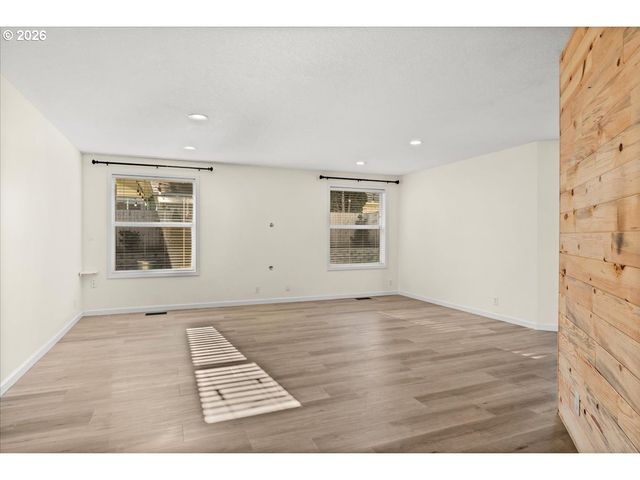 2626 18TH Ave, Forest Grove, OR 97116