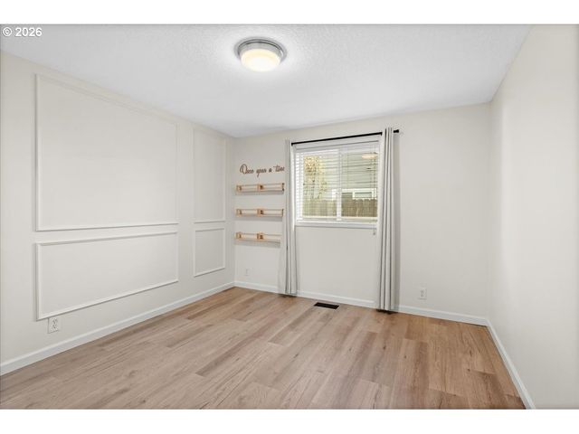 2626 18TH Ave, Forest Grove, OR 97116