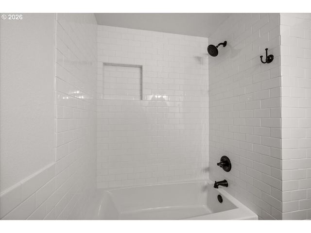 2626 18TH Ave, Forest Grove, OR 97116