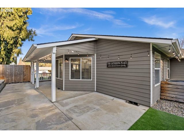 2626 18TH Ave, Forest Grove, OR 97116