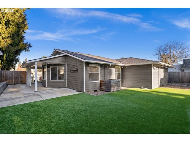 2626 18TH Ave, Forest Grove, OR 97116