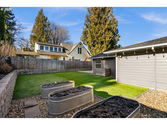 2626 18TH Ave, Forest Grove, OR 97116