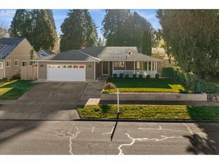 2626 18TH Ave, Forest Grove, OR 97116