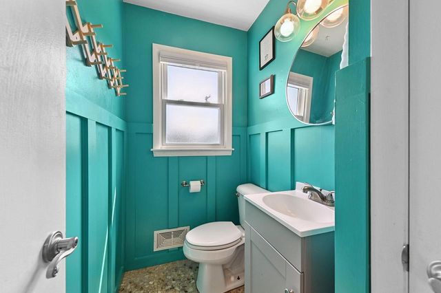 10301 W Feerick PLACE, Wauwatosa, WI 53222