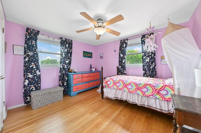 10301 W Feerick PLACE, Wauwatosa, WI 53222