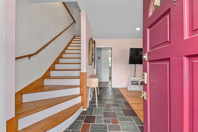 10301 W Feerick PLACE, Wauwatosa, WI 53222