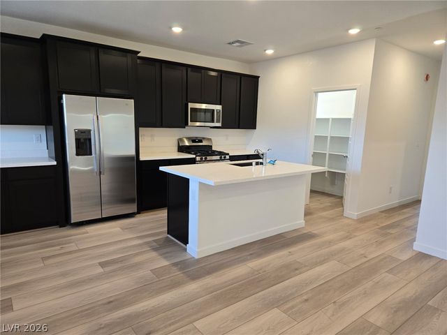 377 Aravalli Crest Street, Henderson, NV 89015