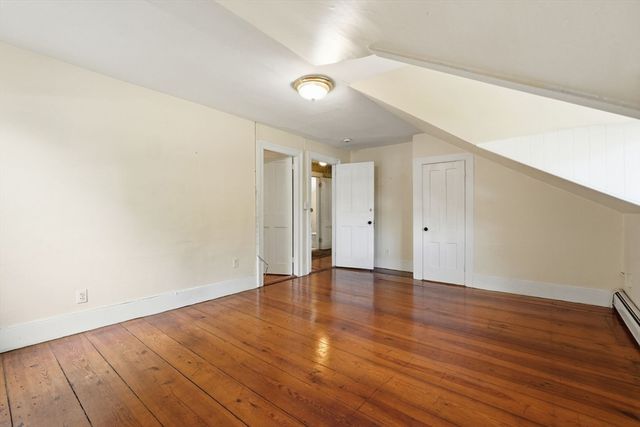 155 Amity St, Amherst, MA 01002