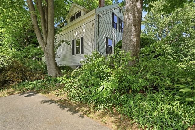 155 Amity St, Amherst, MA 01002
