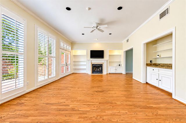 1801 Potomac Drive A, Houston, TX 77057