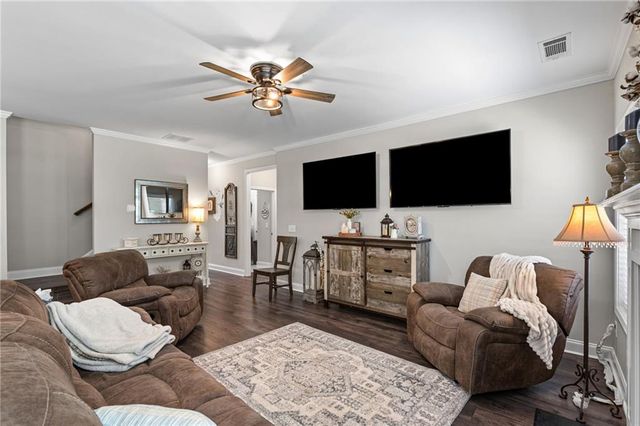 298 Gunier Circle, Dawsonville, GA 30534