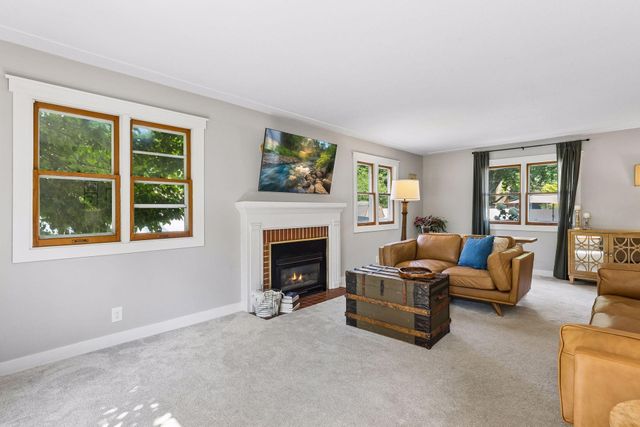 2000 Orkla Drive, Golden Valley, MN 55427
