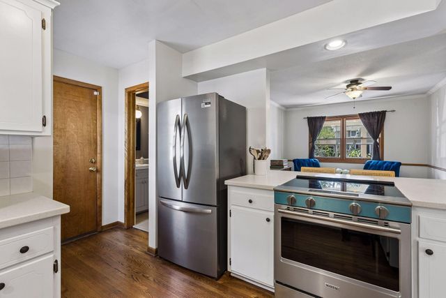 2000 Orkla Drive, Golden Valley, MN 55427
