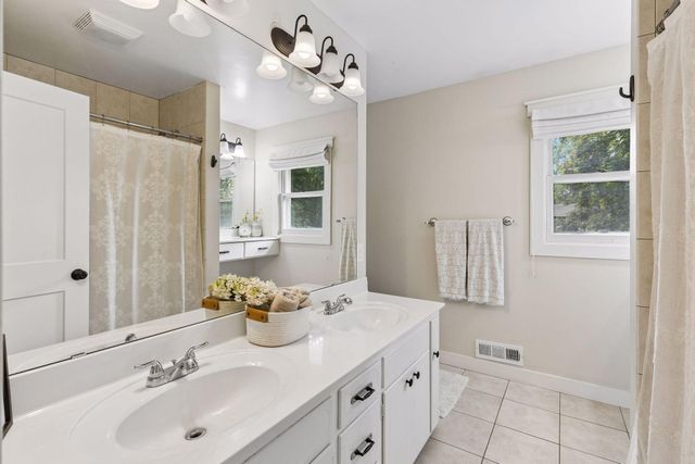 2000 Orkla Drive, Golden Valley, MN 55427