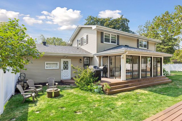 2000 Orkla Drive, Golden Valley, MN 55427