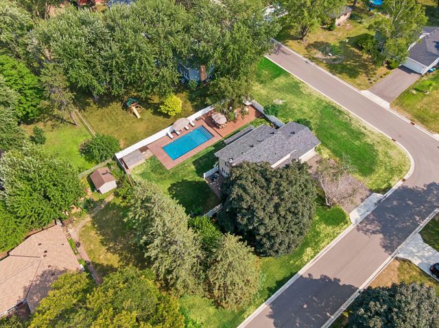 2000 Orkla Drive, Golden Valley, MN 55427