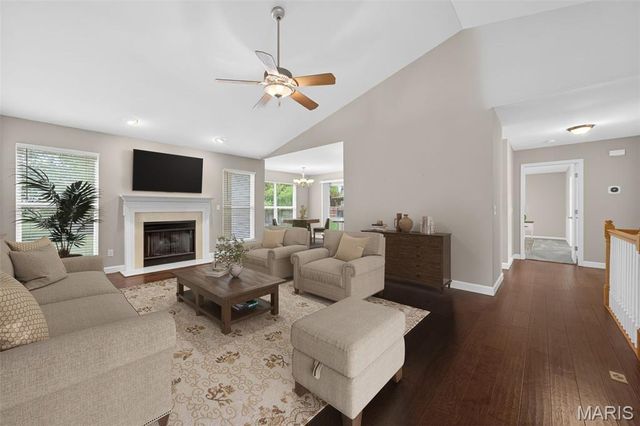 130 Barrington Lake Drive, Dardenne Prairie, MO 63368