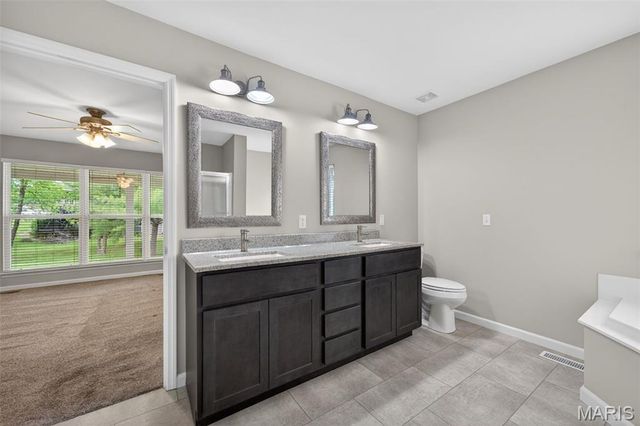 130 Barrington Lake Drive, Dardenne Prairie, MO 63368