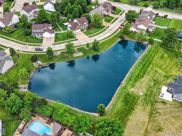 130 Barrington Lake Drive, Dardenne Prairie, MO 63368