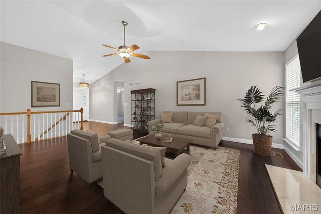 130 Barrington Lake Drive, Dardenne Prairie, MO 63368
