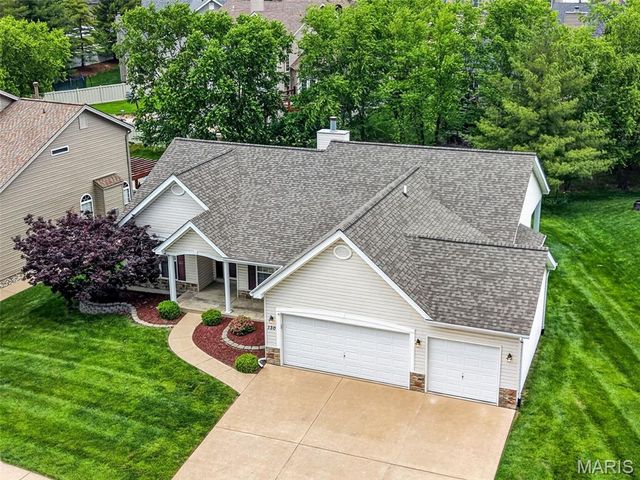 130 Barrington Lake Drive, Dardenne Prairie, MO 63368