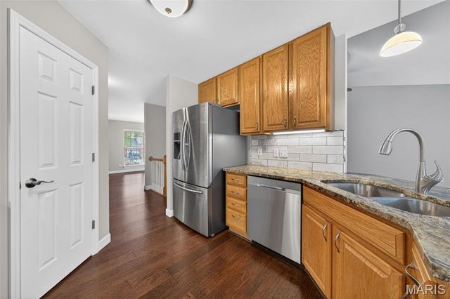130 Barrington Lake Drive, Dardenne Prairie, MO 63368